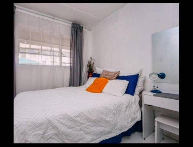 2 BEDROOM APARTMENT FOR SALE IN WHITNEY GARDENS